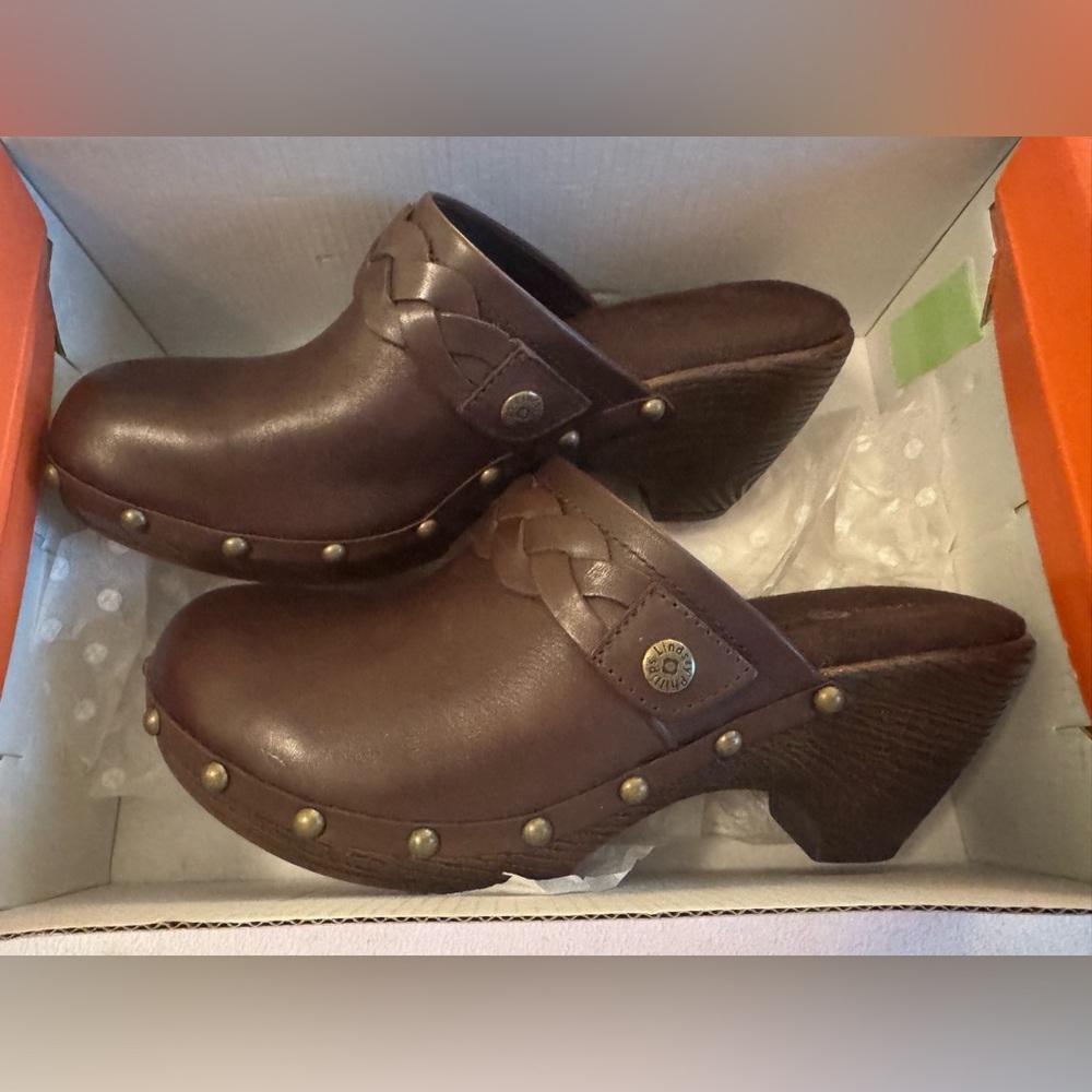 LINDSAY PHILLIPS / Women's Brown KARIN Clogs / Size 7 / NWT